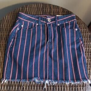 NWT American Eagle Sydney Sweeney High Rise Mini Skirt Super Stretch Sz 00